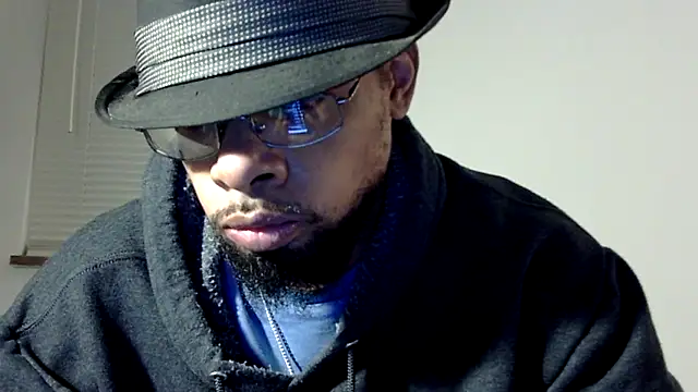 Snapshot of WhiskeyWood_DuhGOD chatting on 02/24/25, 02:19 WhiskeyWood DuhGOD online show from 02/24/25, 02:19