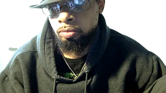 Snapshot of WhiskeyWood_DuhGOD chatting on 02/26/25, 08:22 WhiskeyWood DuhGOD online show from 02/26/25, 08:22