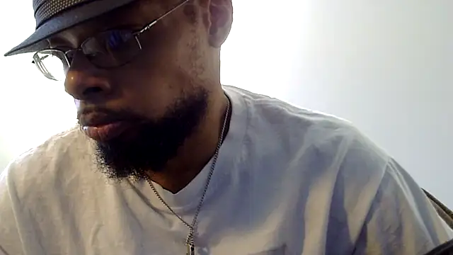 Snapshot of WhiskeyWood_DuhGOD chatting on 03/10/25, 04:35 WhiskeyWood DuhGOD online show from 03/10/25, 04:35