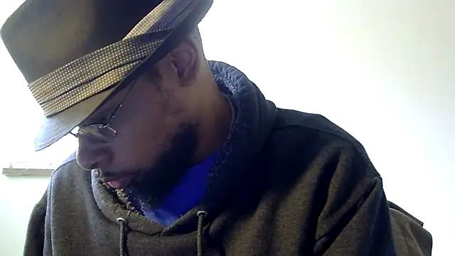 Snapshot of WhiskeyWood_DuhGOD chatting on 03/20/25, 04:20 WhiskeyWood DuhGOD online show from 03/20/25, 04:20