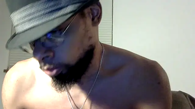 Snapshot of WhiskeyWood_DuhGOD chatting on 03/21/25, 01:13 WhiskeyWood DuhGOD online show from 03/21/25, 01:13