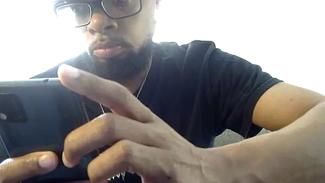 Snapshot of WhiskeyWood_DuhGOD chatting on 09/19/25, 04:29 WhiskeyWood DuhGOD online show from 09/19/25, 04:29