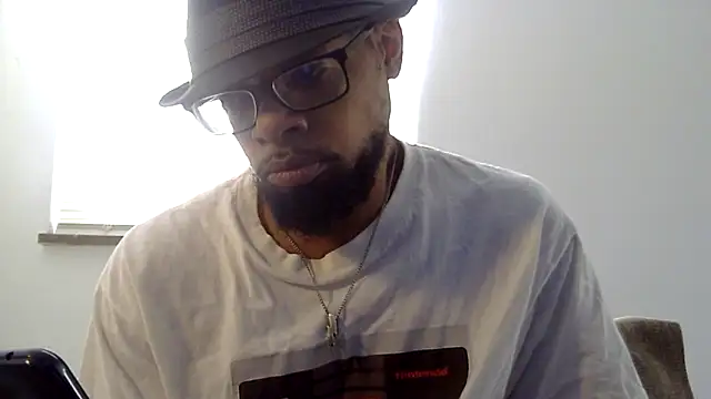 Snapshot of WhiskeyWood_DuhGOD chatting on 10/09/25, 04:27 WhiskeyWood DuhGOD online show from 10/09/25, 04:27