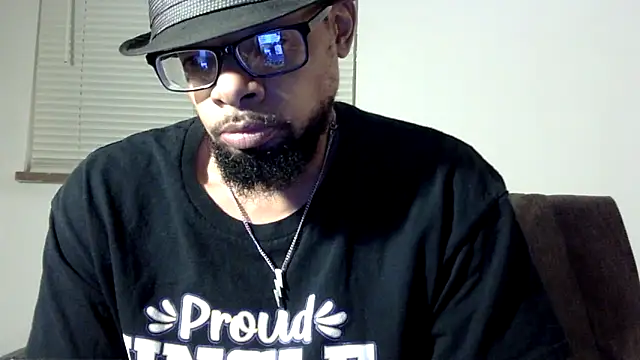 Snapshot of WhiskeyWood_DuhGOD chatting on 10/20/25, 01:17 WhiskeyWood DuhGOD online show from 10/20/25, 01:17