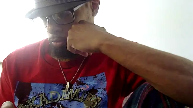 Snapshot of WhiskeyWood_DuhGOD chatting on 10/31/25, 05:03 WhiskeyWood DuhGOD online show from 10/31/25, 05:03