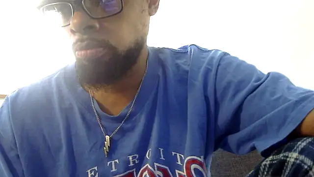 Snapshot of WhiskeyWood_DuhGOD chatting on 11/04/25, 05:34 WhiskeyWood DuhGOD online show from 11/04/25, 05:34