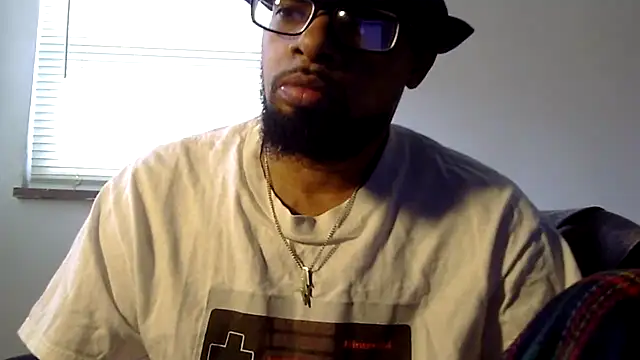 Snapshot of WhiskeyWood_DuhGOD chatting on 11/07/25, 05:35 WhiskeyWood DuhGOD online show from 11/07/25, 05:35