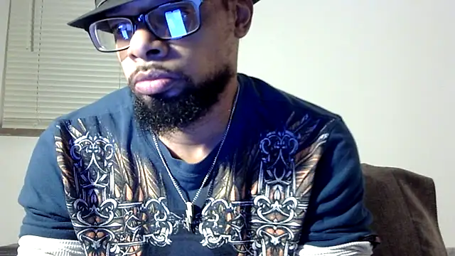 Snapshot of WhiskeyWood_DuhGOD chatting on 11/16/25, 02:17 WhiskeyWood DuhGOD online show from 11/16/25, 02:17