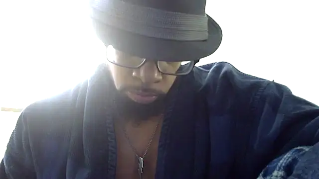 Snapshot of WhiskeyWood_DuhGOD chatting on 11/19/25, 05:24 WhiskeyWood DuhGOD online show from 11/19/25, 05:24