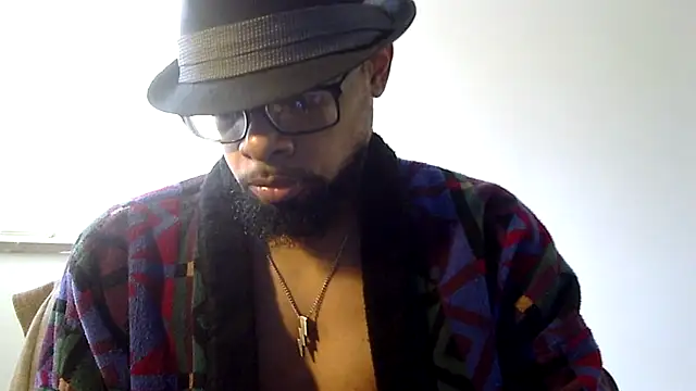 Snapshot of WhiskeyWood_DuhGOD chatting on 11/21/25, 05:11 WhiskeyWood DuhGOD online show from 11/21/25, 05:11