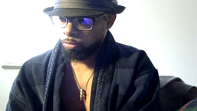 Snapshot of WhiskeyWood_DuhGOD chatting on 11/26/25, 05:36 WhiskeyWood DuhGOD online show from 11/26/25, 05:36