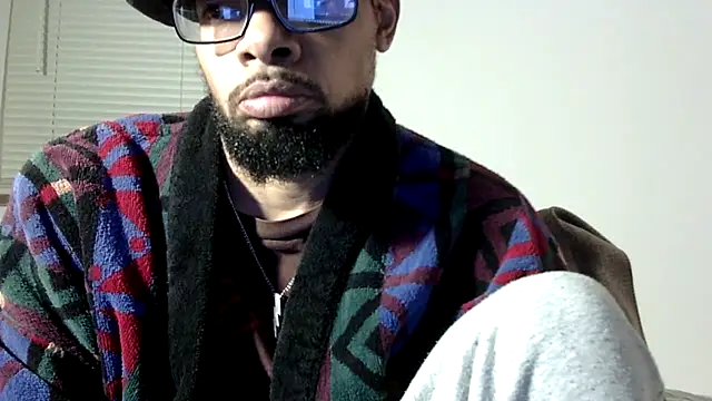 Snapshot of WhiskeyWood_DuhGOD chatting on 12/14/25, 02:17 WhiskeyWood DuhGOD online show from 12/14/25, 02:17