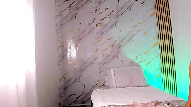 Snapshot of coralcarter1 chatting on 11/13/25, 02:49 coralcarter1 online show from 11/13/25, 02:49