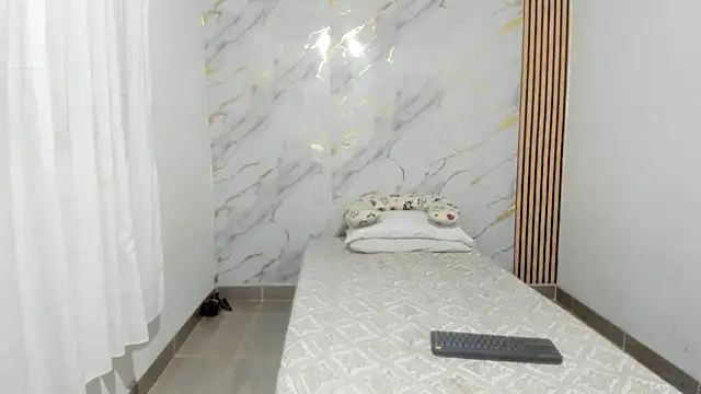 Snapshot of coralcarter1 chatting on 01/15/26, 02:16 coralcarter1 online show from 01/15/26, 02:16