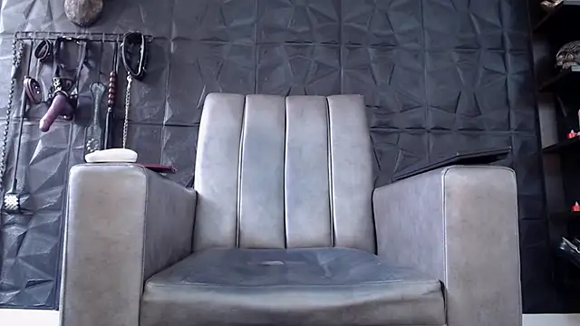 Agata Darkness online show from 10/18/25, 05:35