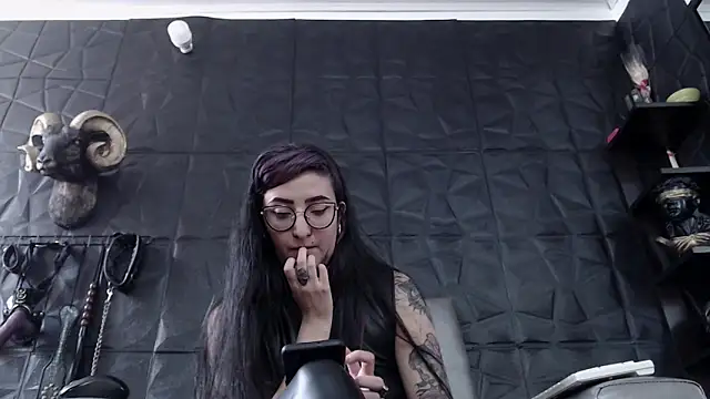 Agata Darkness online show from 04/28/26, 05:40