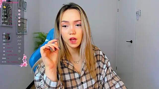 Evia r0se online show from 12/20/24, 02:19