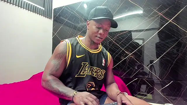 ronnie 7777 online show from 02/03/25, 08:03