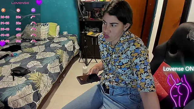 peanut tangerine online show from 10/02/25, 11:56