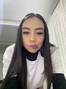 SOPHIACANDY19  online show from 12/17/24, 02:12