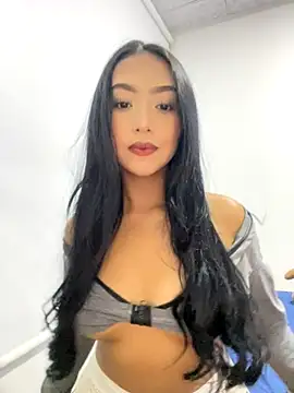 SOPHIACANDY19  online show from 10/22/25, 11:59