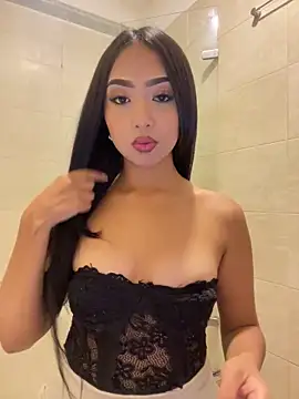 Snapshot of SOPHIACANDY19_ chatting on 02/05/26, 12:04 SOPHIACANDY19 online show from 02/05/26, 12:04