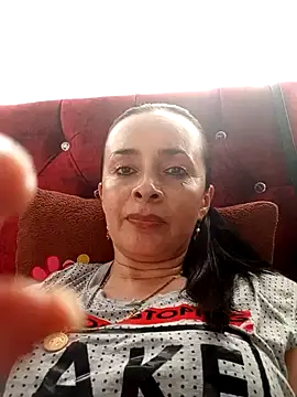 Samantha Sullivan  online show from 12/17/24, 08:54