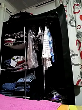 Samantha Sullivan  online show from 03/20/25, 03:34