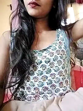 Snapshot of MISSQUEEN48 chatting on 04/29/26, 03:54 MISSQUEEN48 online show from 04/29/26, 03:54