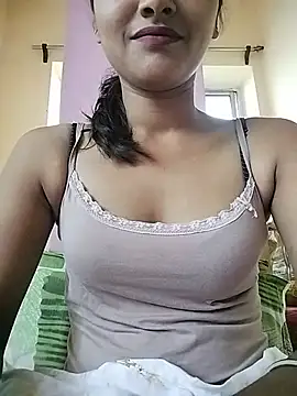 Snapshot of MISSQUEEN48 chatting on 07/10/26, 11:24 MISSQUEEN48 online show from 07/10/26, 11:24