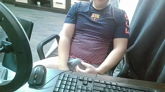 Snapshot of gamblingbum chatting on 03/17/26, 04:28 gamblingbum online show from 03/17/26, 04:28