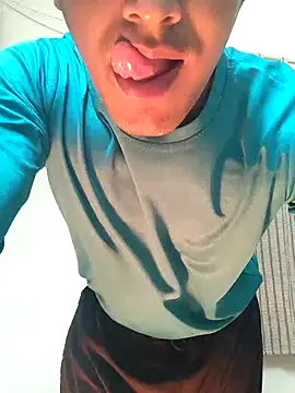 Snapshot of Wild-Honey chatting on 12/15/24, 12:51 Wild-Honey online show from 12/15/24, 12:51