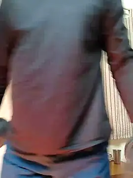 Snapshot of Wild-Honey chatting on 01/21/25, 04:32 Wild-Honey online show from 01/21/25, 04:32