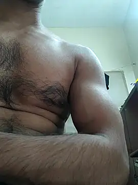 Snapshot of Wild-Honey chatting on 09/20/25, 02:56 Wild-Honey online show from 09/20/25, 02:56