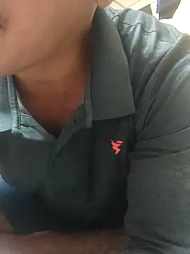 Snapshot of Wild-Honey chatting on 11/23/25, 10:59 Wild-Honey online show from 11/23/25, 10:59