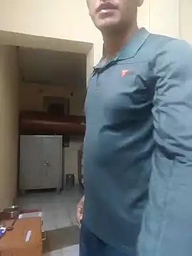 Snapshot of Wild-Honey chatting on 12/01/25, 01:49 Wild-Honey online show from 12/01/25, 01:49