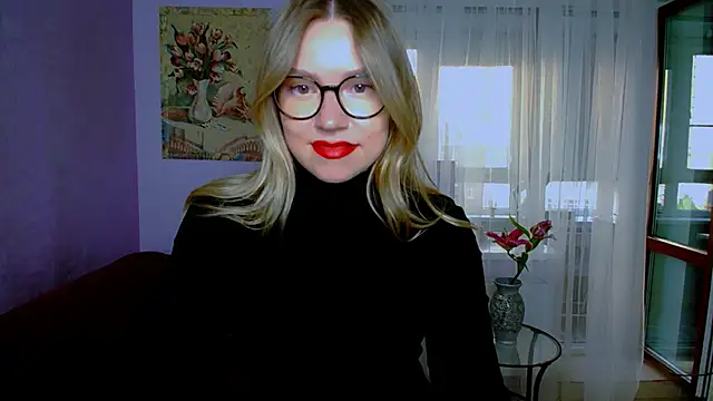 Snapshot of TaylorBre chatting on 09/23/25, 05:32 TaylorBre online show from 09/23/25, 05:32