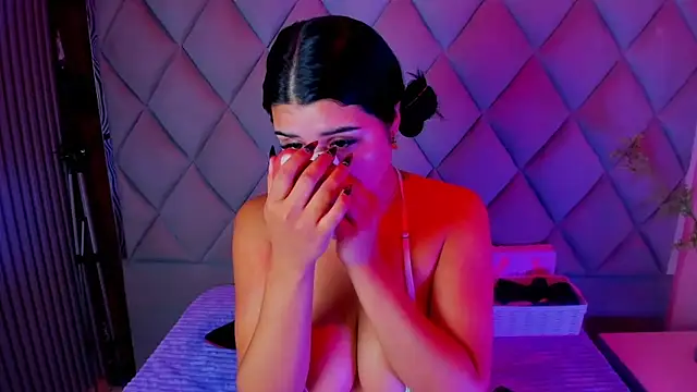 venusowen  online show from 10/14/25, 01:01