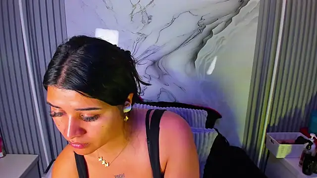 Snapshot of venusowen_ chatting on 06/22/26, 02:36 venusowen online show from 06/22/26, 02:36