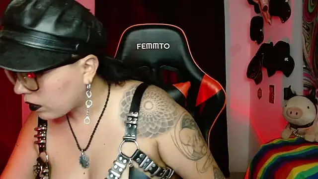 Snapshot of LilithSharon chatting on 02/28/26, 06:20 LilithSharon online show from 02/28/26, 06:20