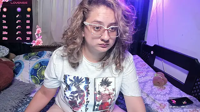 Snapshot of AnnieBigBoobs chatting on 03/21/25, 11:34 AnnieBigBoobs online show from 03/21/25, 11:34