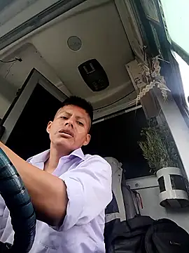 alexchir4 online show from 10/21/25, 12:39