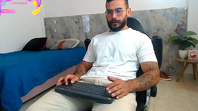 hanz col online show from 11/04/25, 12:15