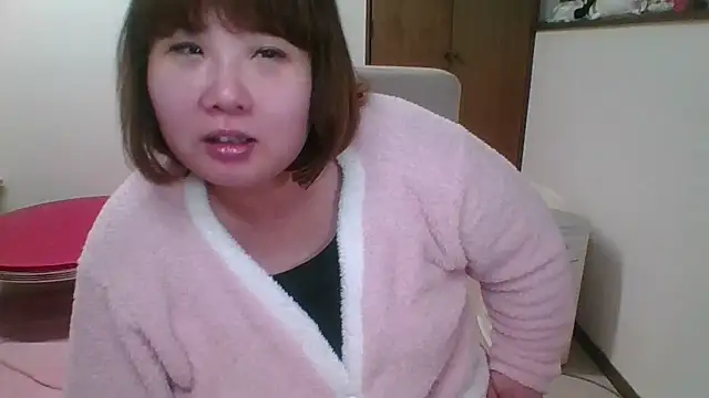 Snapshot of SAKU-RA-chan chatting on 02/25/26, 01:32 SAKU-RA-chan online show from 02/25/26, 01:32
