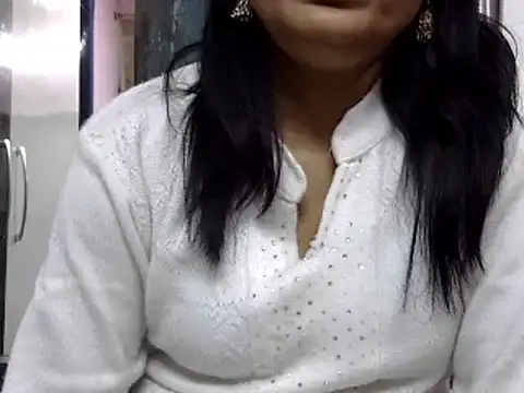 Snapshot of l_l_ish chatting on 01/02/25, 04:30 l l ish online show from 01/02/25, 04:30