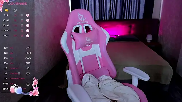 Kira yoon online show from 02/20/25, 08:28