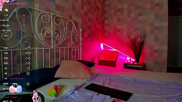 Kira yoon online show from 02/23/25, 11:04