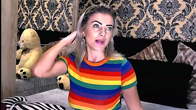 Snapshot of Aly_girl1 chatting on 01/11/25, 09:26 Aly girl1 online show from 01/11/25, 09:26