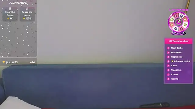 Snapshot of emili_blanc chatting on 03/01/25, 05:52 emili blanc online show from 03/01/25, 05:52