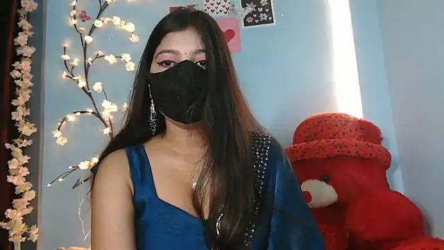 Reena Singh53 online show from 12/14/25, 01:38